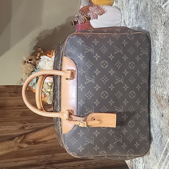 Louis Vuitton Monogram Deauville Boston Travel Hand Bag - Picture 3 of 12